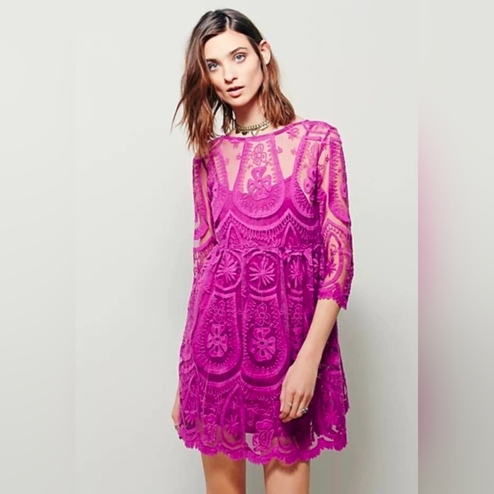 Jen's Pirate for Free People Teardrop Pixie Lace Dress Size L Sheer Missing Slip